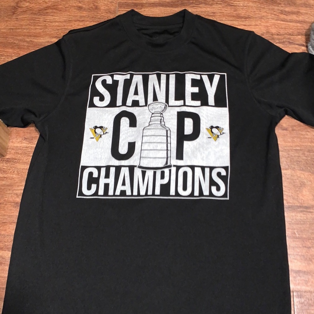 Men’s Stanley Cup Champions tshirt